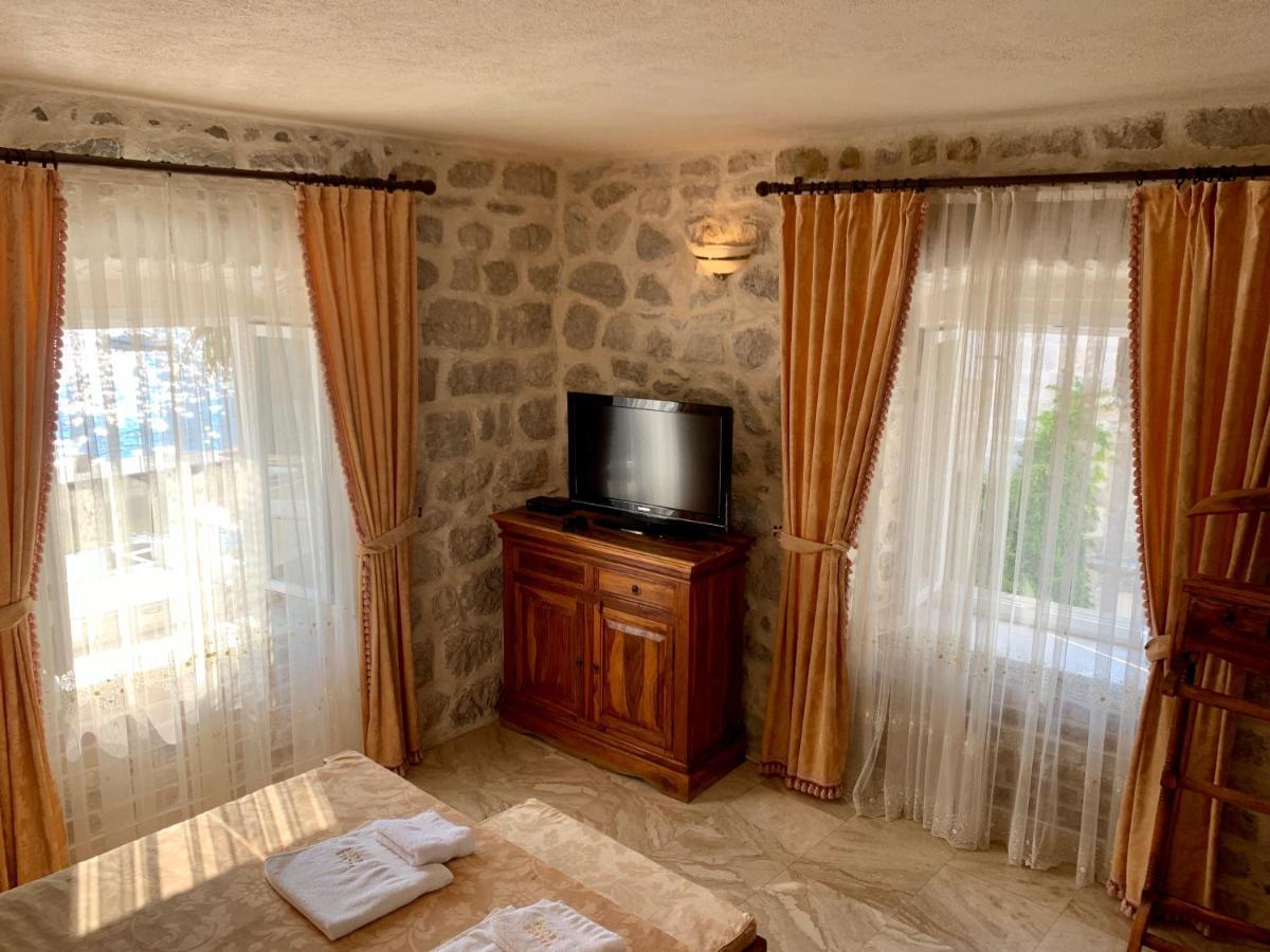 Palace Jelena Rooms Perast Exterior photo