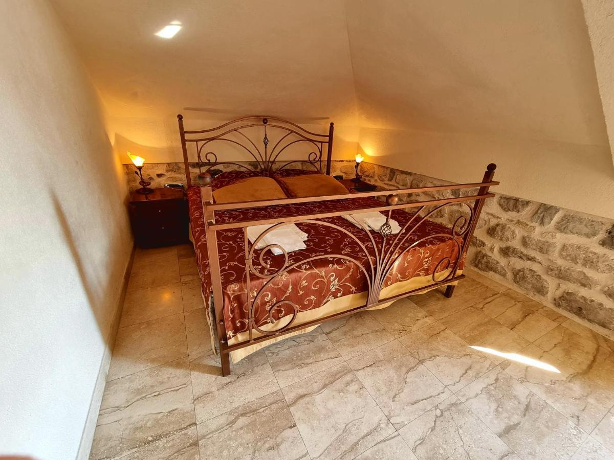 Palace Jelena Rooms Perast Exterior photo