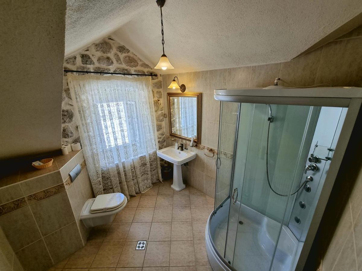 Palace Jelena Rooms Perast Exterior photo