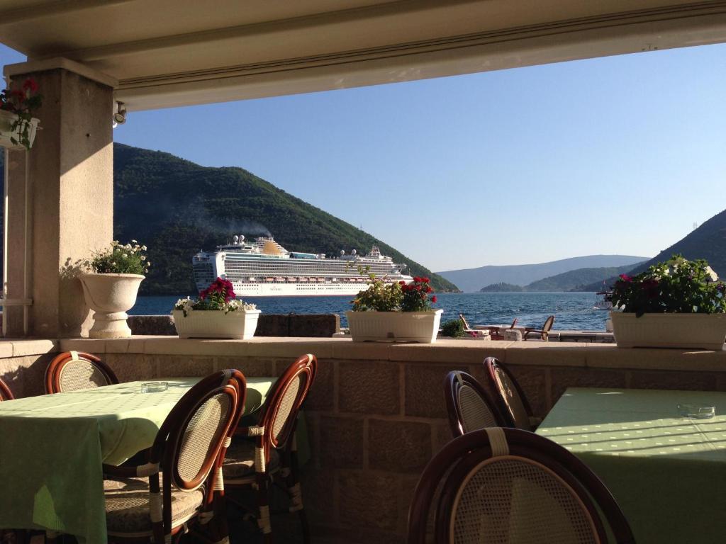 Palace Jelena Rooms Perast Exterior photo